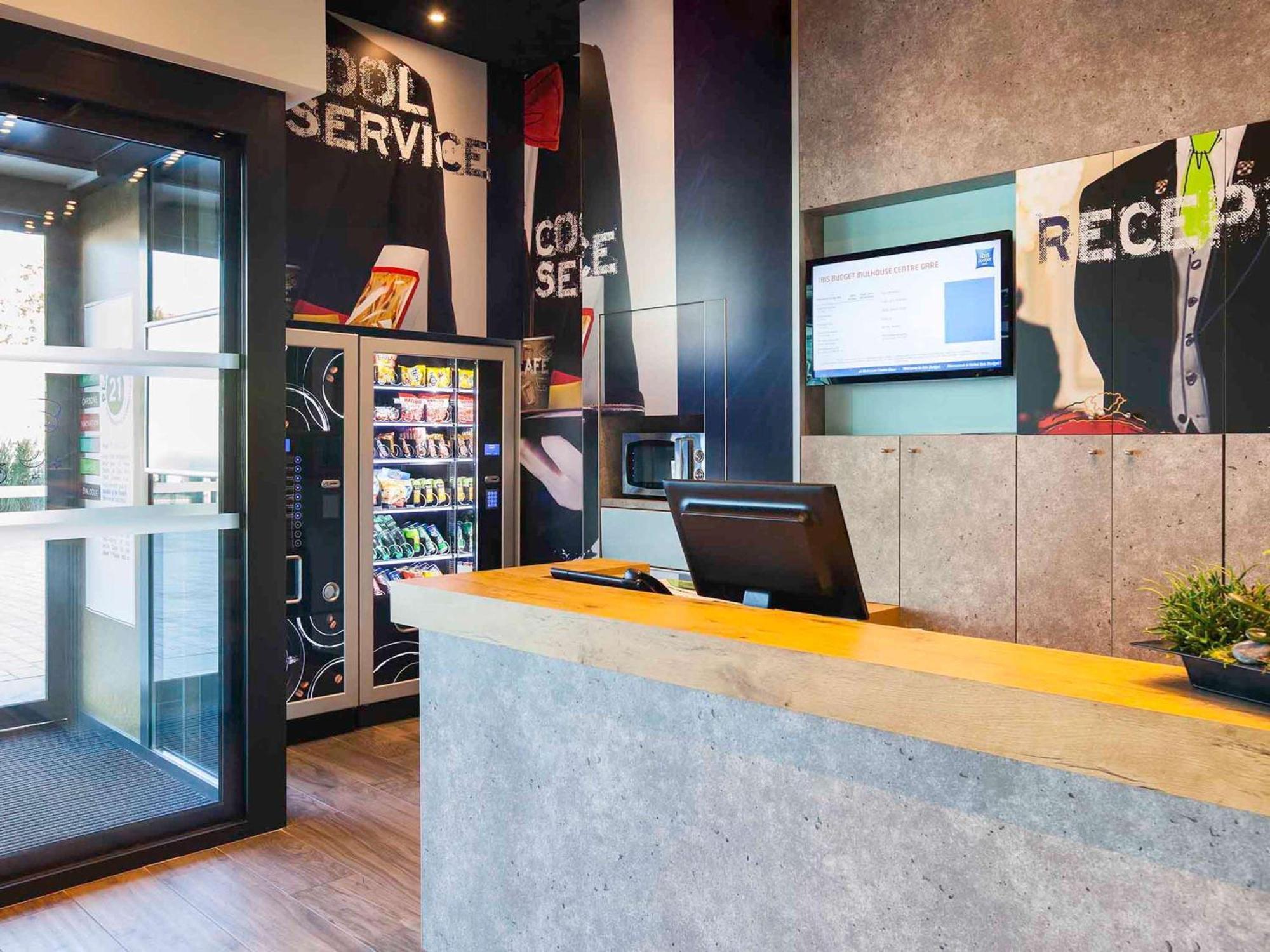 Ibis Budget Mulhouse Centre Gare Exterior foto