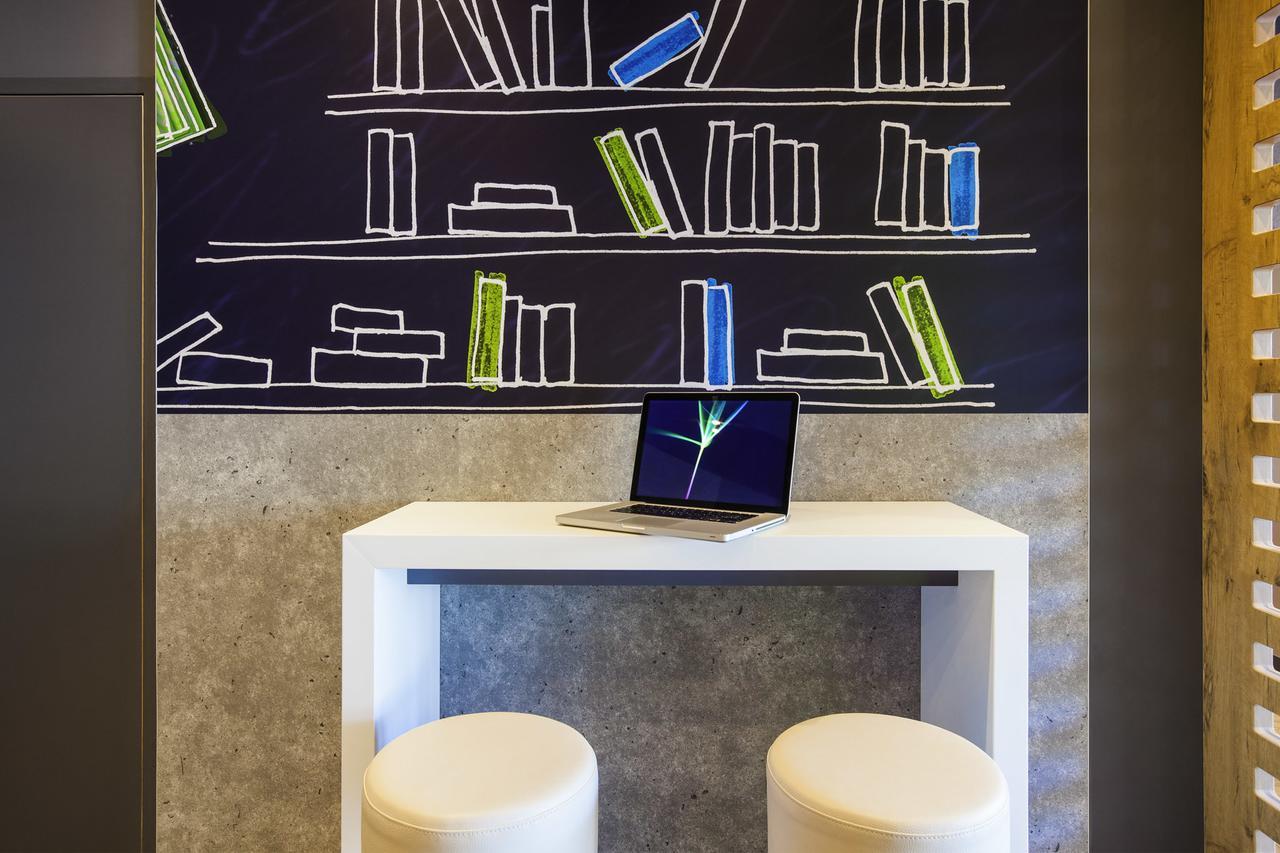 Ibis Budget Mulhouse Centre Gare Exterior foto